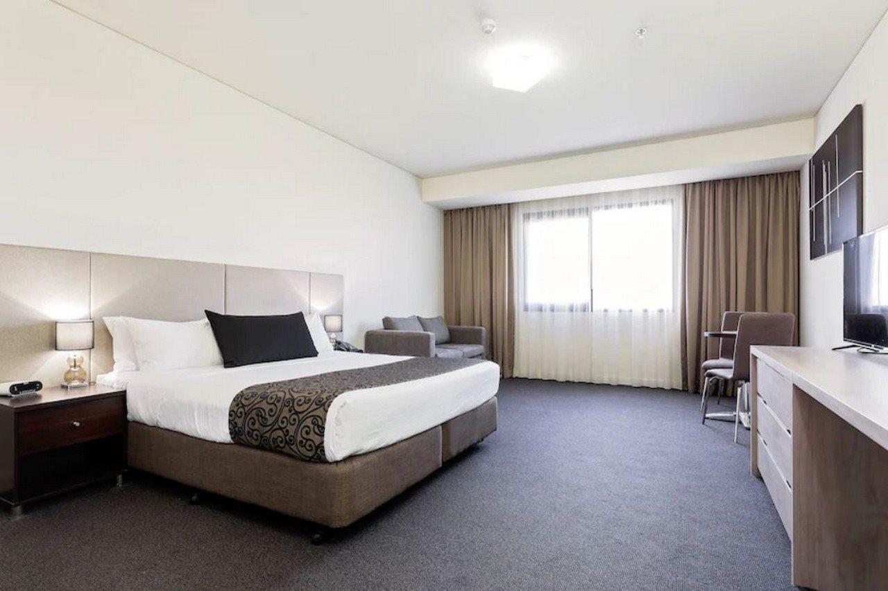 Отель Mantra Melbourne Melton Экстерьер фото